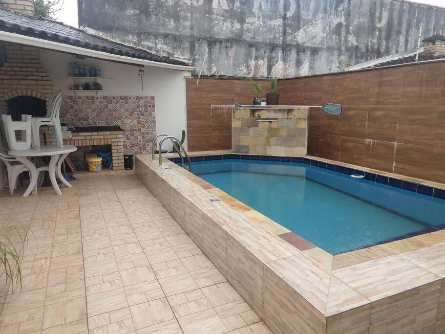 Casa Em Itanhaem Com 2 Quartos Garagem P 2 Carros, Churrasqueira, Piscina 200 M Da Praia Exterior foto