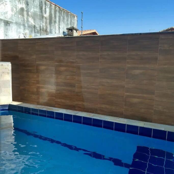 Casa Em Itanhaem Com 2 Quartos Garagem P 2 Carros, Churrasqueira, Piscina 200 M Da Praia Exterior foto